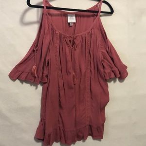 Knox rose open shoulder fluttery top